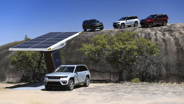 Le Jeep Grand Cherokee 2024 allie capacité, luxe et puissance hybride