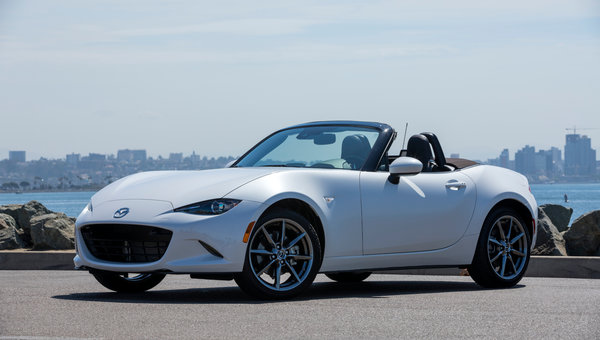 Mazda MX-5 2024 : comme un grand vin, vieillie à la perfection avec de nouvelles touches remarquables