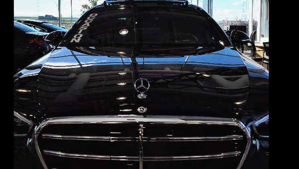 Découvrez la Mercedes-Benz S-Class PHEV S 580E 4MATIC 2024 !