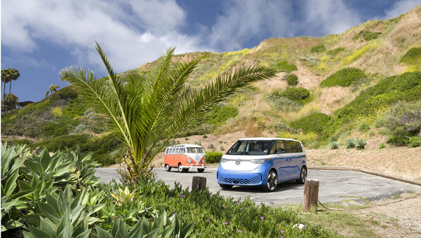 Le Volkswagen ID. Buzz 2025 figure sur la liste des « 10 meilleurs » de Car and Driver