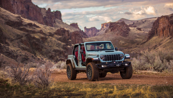 Le Jeep Wrangler 2025 : Options de motorisation améliorées et nouvelles caractéristiques de transmission