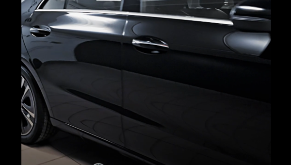 La Mercedes-Benz CLA 250 4MATIC 2025