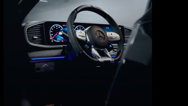 Le Mercedes-Benz GLE 53 2021