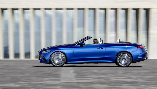 5 Ways Technology Perfects Summer Driving in the 2025 Mercedes-Benz CLE Cabriolet