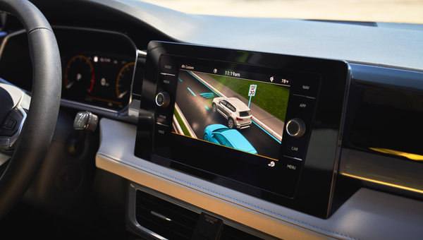 Maîtriser la route : un tour d’horizon complet des technologies IQ.DRIVE de Volkswagen
