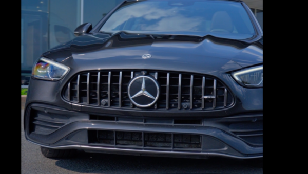 La Mercedes-Benz C43 AMG 2023 !