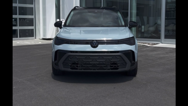 Le Taos Comfortline Black Edition 4MOTION 2025