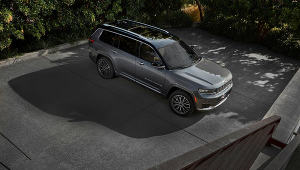 Du Grand Cherokee à la Pacifica : quelles technologies de sécurité dominent la rentrée scolaire à Montréal-Est?