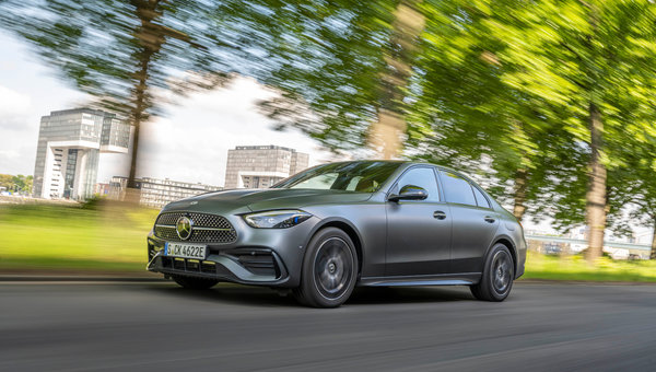 4 caractéristiques de luxe inattendues dans la Mercedes-Benz Classe C 2025