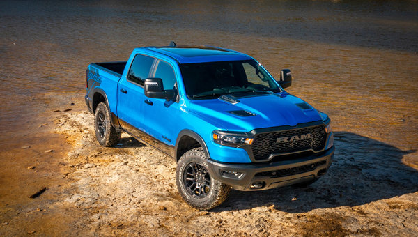 De la quincaillerie à la maison : le Ram 1500 2025 simplifie vos projets