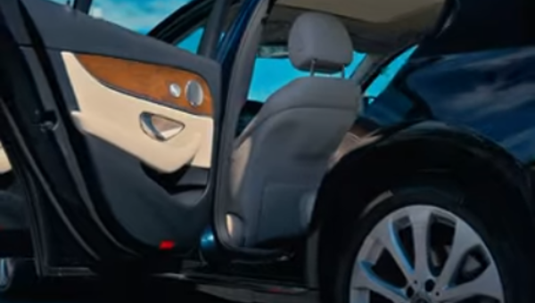 La Mercedes E300 2018 !