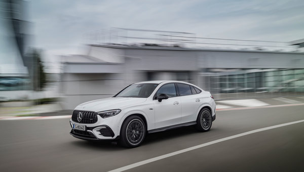 Comment les suspensions avancées Mercedes-Benz affrontent les routes hivernales de la Montérégie