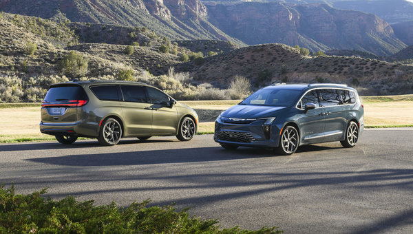 Le Chrysler Pacifica 2027 baisse de jusqu’à 7 200 $ au Canada : ce que coûtent maintenant les versions Select, Limited et Pinnacle