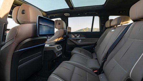 The Mobile Office reshaped: Rear Cabin Luxury in the 2027 Mercedes-Benz GLS