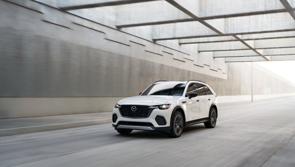 Combien d’arrêts-essence pouvez-vous éviter cet été avec la Mazda CX-70 hybride rechargeable ?
