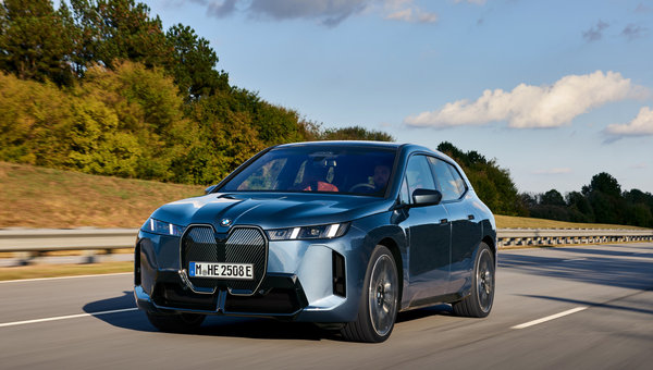 xDrive45, xDrive60 ou M70 xDrive : comment choisir votre BMW iX 2026