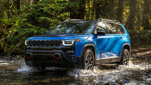 Le Cherokee passe au hors route : Jeep présente le Cherokee Trailhawk 2027