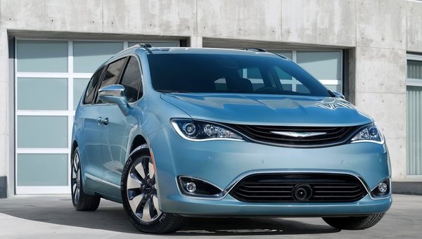 The 2017 Chrysler Pacifica: How a Minivan Should Be