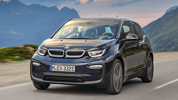 BMW, leader des véhicules électriques et hybrides en 2017!