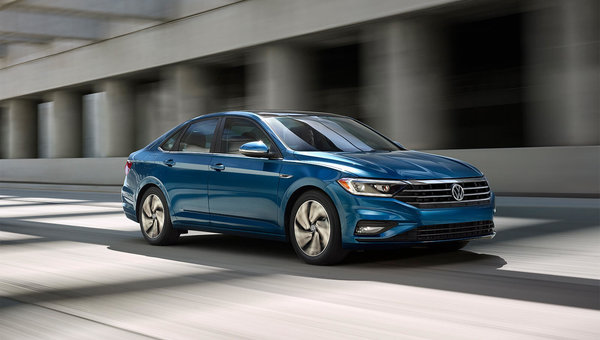 Volkswagen Jetta 2019 vs Honda Civic vs Toyota Corolla