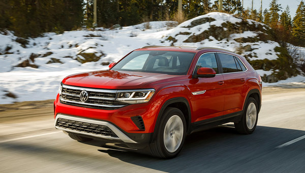 Volkswagen Atlas Cross Sport 2020 vs Ford Edge 2020