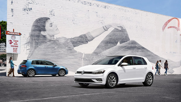 Volkswagen Golf 2020 vs Mazda3 Sport 2020: pour le plaisir et la polyvalence