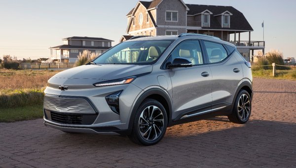 Le nouveau Chevrolet Bolt EUV 2022 et la Chevrolelt Bolt 2022 dévoilés