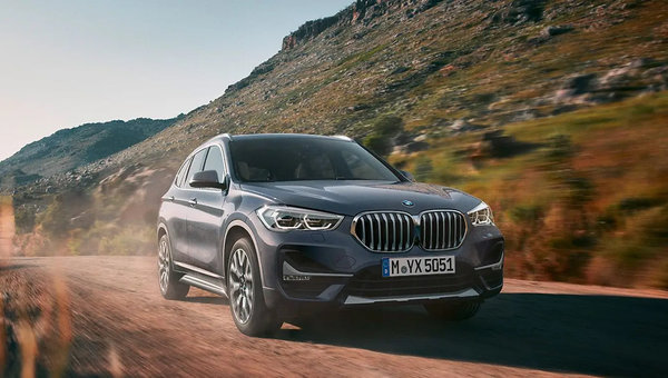 Trois différences entre le BMW X1 2021 et le Mercedes-Benz GLB 2021