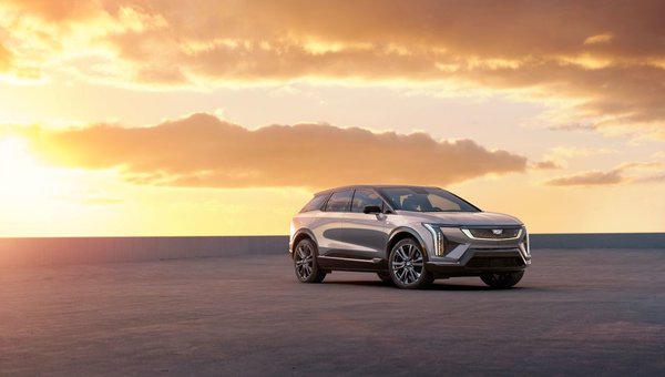 Cadillac OPTIQ 2026 : dimensions et polyvalence pour la vie urbaine