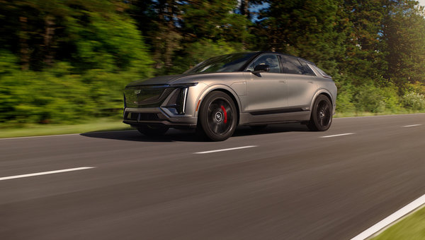 Cadillac LYRIQ-V's 615 HP: Complete Buyer's Guide for Canada's Performance EV