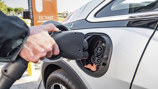 Hybrid, plug-in hybrid and electric: What’s the difference