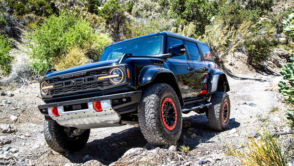 Pourquoi le Ford Bronco Raptor 2025 est le VUS tout-terrain par excellence au Canada