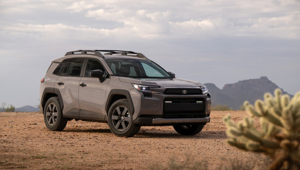 Guide des versions du Toyota RAV4 hybride 2026