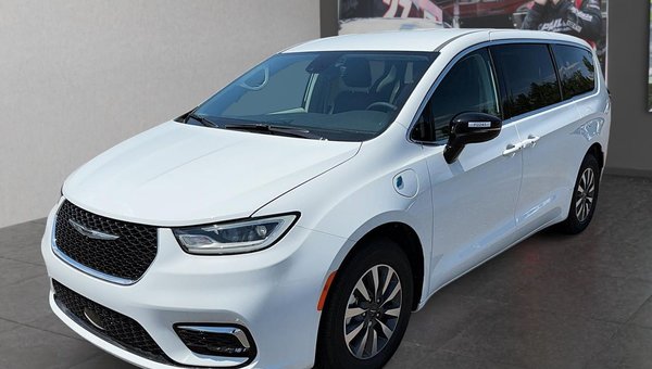 3 avantages écologiques de la Chrysler Pacifica hybride 2025