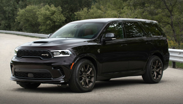 Dodge dévoile le Durango SRT Hellcat Brass Monkey 2025, célébrant 20 ans de puissance HEMI