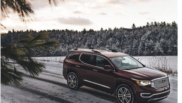 Explore Joliette in Unrivaled Luxury with a new GMC Acadia