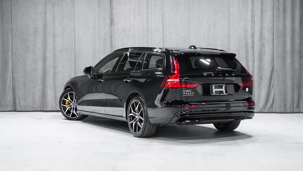 Volvo V60 Recharge 2024 - Polestar Engineered - Onyx Black Meta