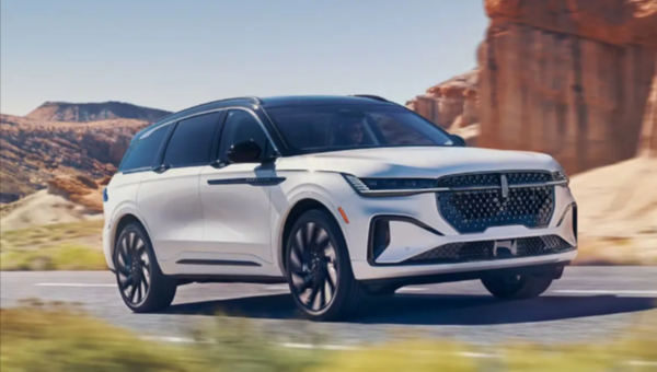 Why the 2026 Lincoln Nautilus Is One of Canada’s Most Popular Luxury SUVs
