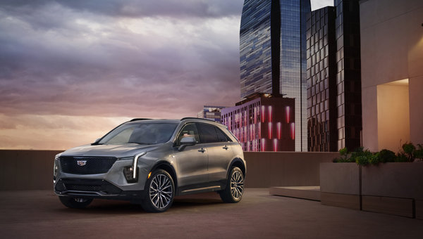 Pourquoi le Cadillac XT4 2024 surpasse ses concurrents allemands : Comparaison avec les BMW X1 et X2