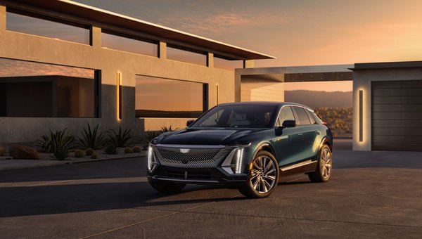 Cinq Façons Dont le Cadillac Lyriq 2025 Se Distingue du BMW iX 2025