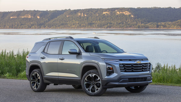 Comparaison entre le Chevrolet Equinox EV 2025 et l’Équinoxe à essence : Ce que vous devez savoir