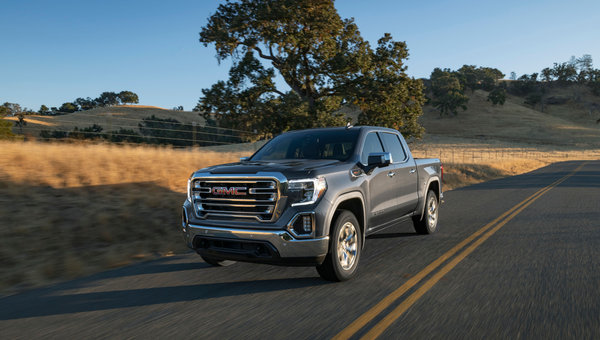 GMC Sierra 2023 : Moteurs et capacités de remorquage