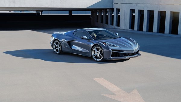 Corvette Stingray 2026 : Une Escapade sur les Routes Panoramiques du Bas-Saint-Laurent