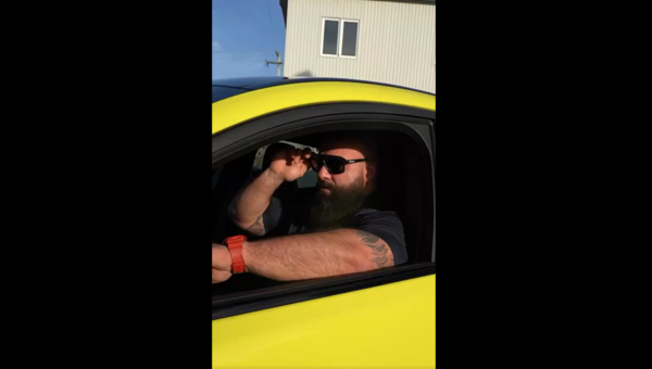 La Mach-E Jaune
