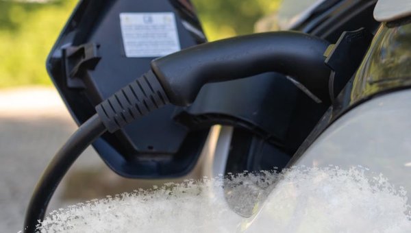 Comment bien utiliser son véhicule électrique en hiver