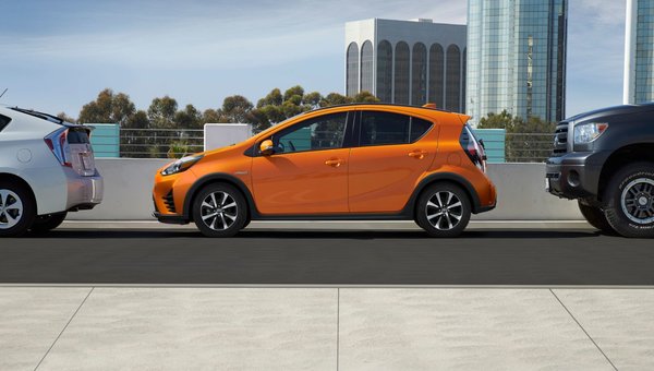 2019 Toyota Prius C: Prices and Specifications at Longueuil Toyota
