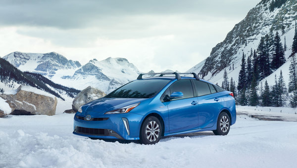 2019 Nissan LEAF vs 2019 Toyota Prius in Longueuil