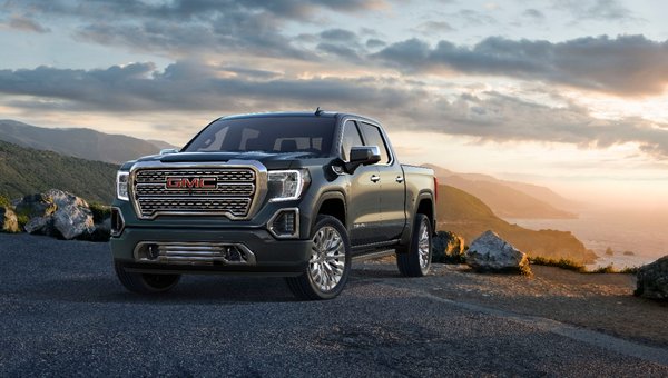 Ford F-150 2018 vs GMC Sierra 1500 2019 à Chicoutimi