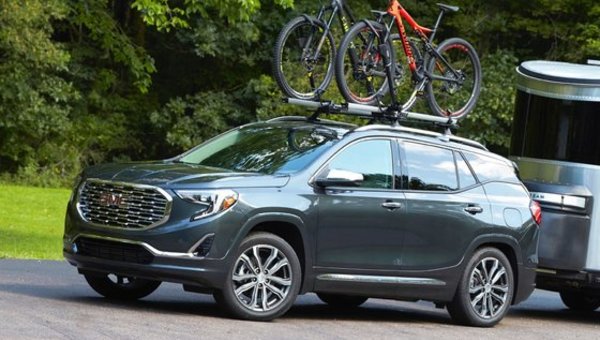 JEEP CHEROKEE 2019 VS GMC TERRAIN 2019 À CHICOUTIMI