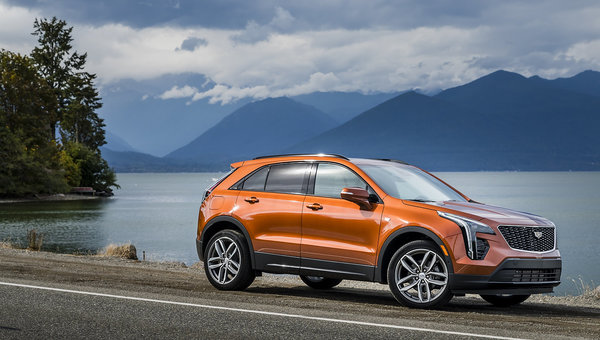 Cadillac XT4 2020 vs Audi Q3 2020